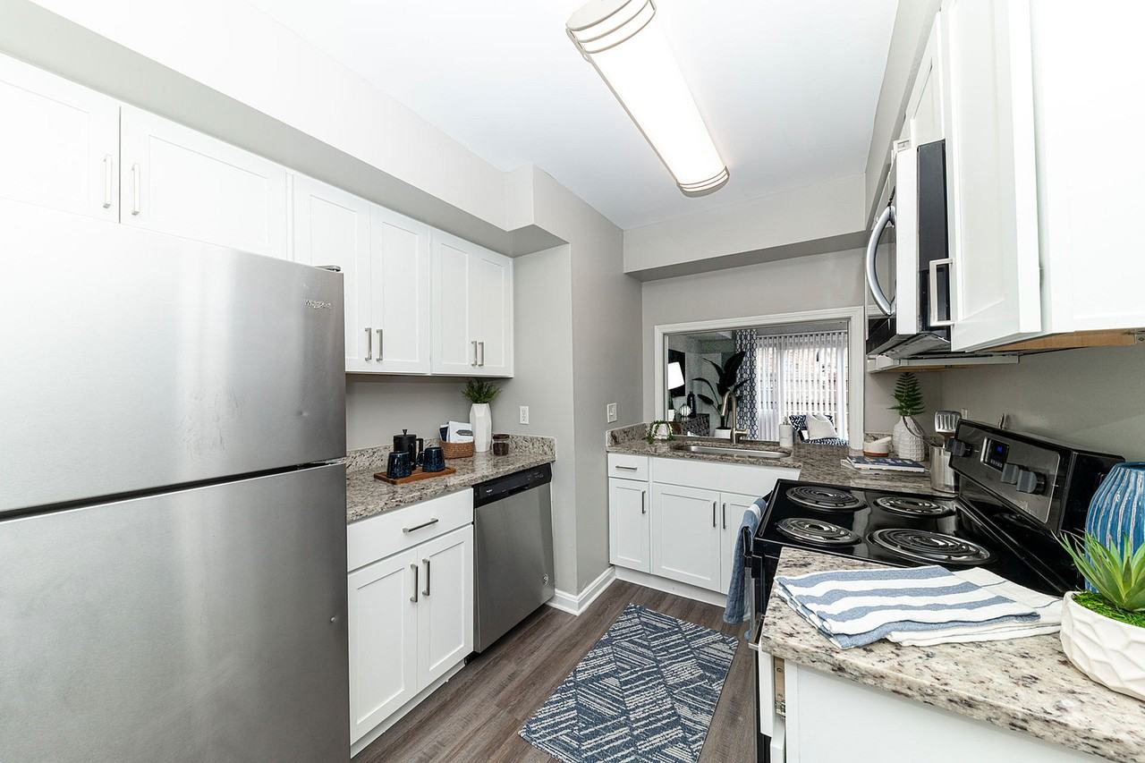 Vetra at St. Matthews - Photo 4 of 49