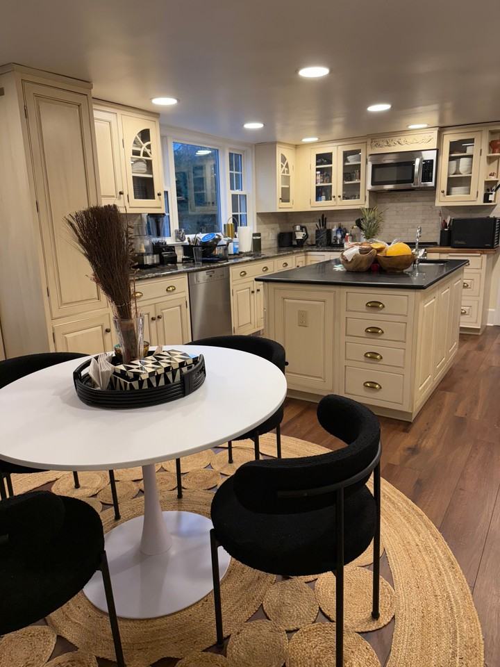 23 Pinetree Lane - Photo 6 of 11