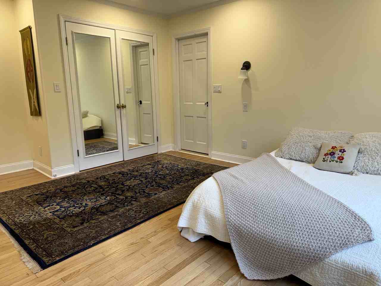 23 Pinetree Lane - Photo 4 of 11