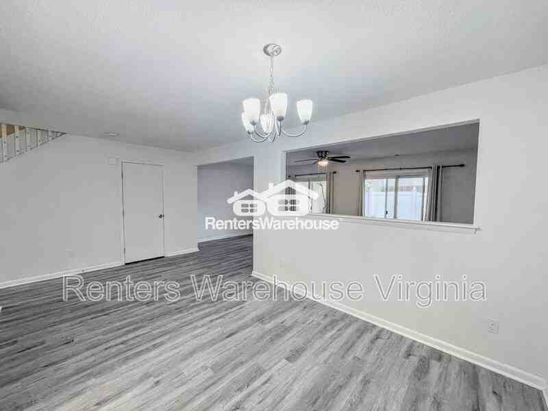 5000 Dunderdale Ct - Photo 6 of 32