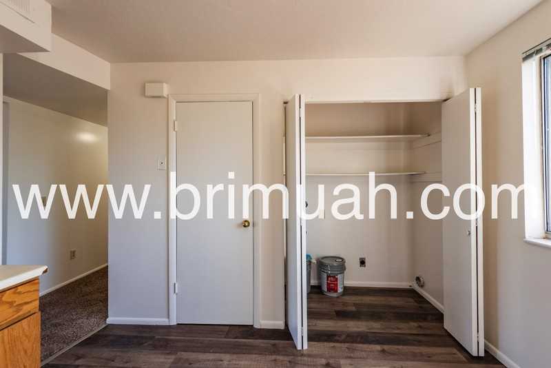 4727 Southeast - Photo 6 of 14