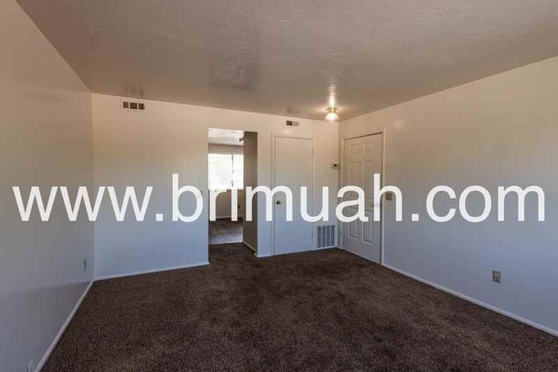 4727 Southeast - Photo 7 of 14