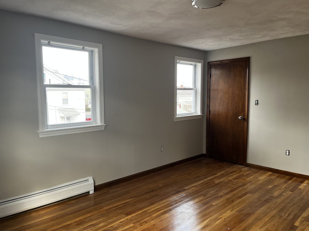 11-13 Ellen Terrace - Photo 7 of 11