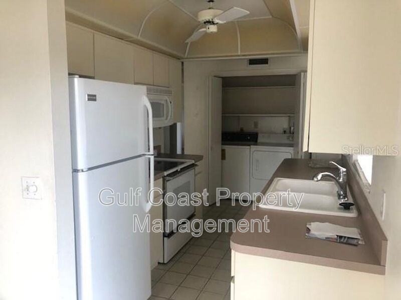 2125 Pueblo Cir #V7 - Photo 4 of 11