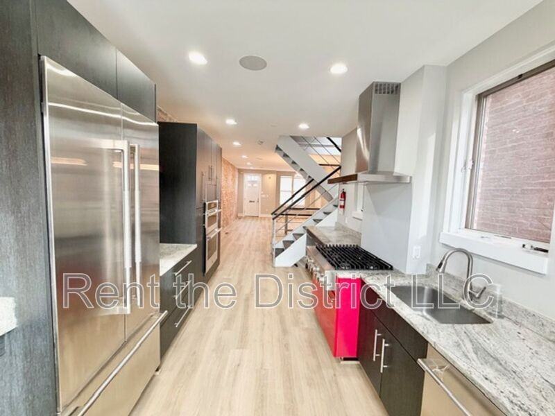 1716 V St Nw - Photo 5 of 24