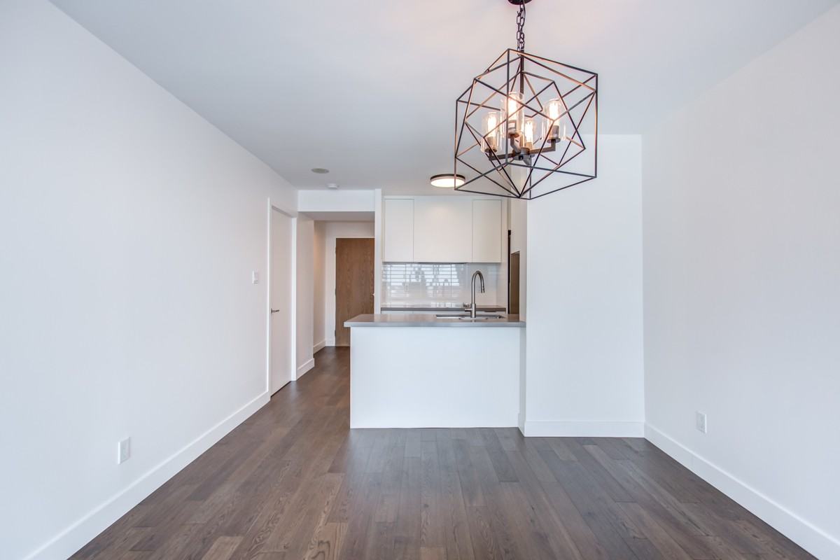 233 Beecroft Rd - Photo 6 of 45