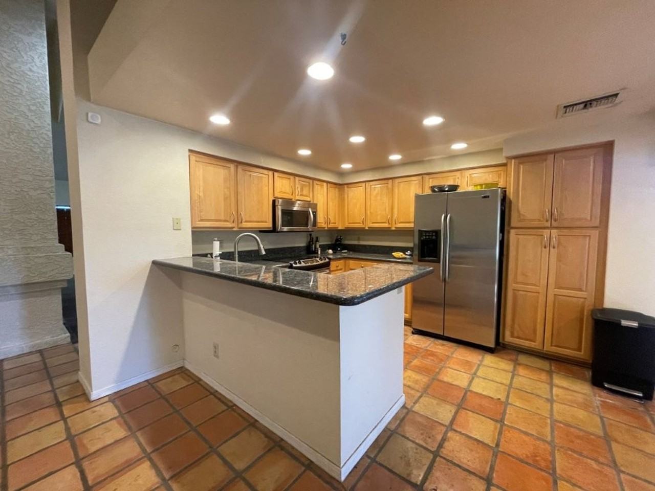 6049 W Grandview Rd - Photo 6 of 23