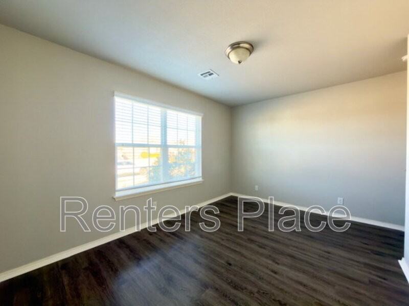 6018 E 147th St S - Photo 3 of 15