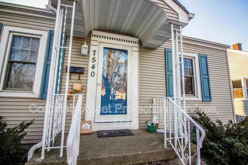 7540 Van Buren Ave - Photo 2 of 13