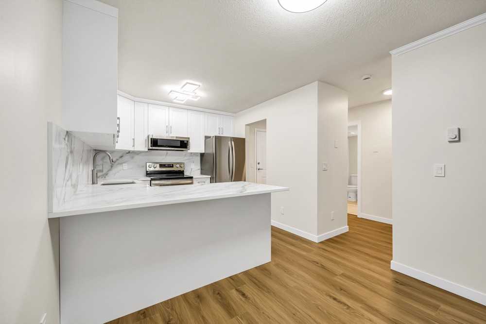 450 Bromley St - Photo 2 of 20