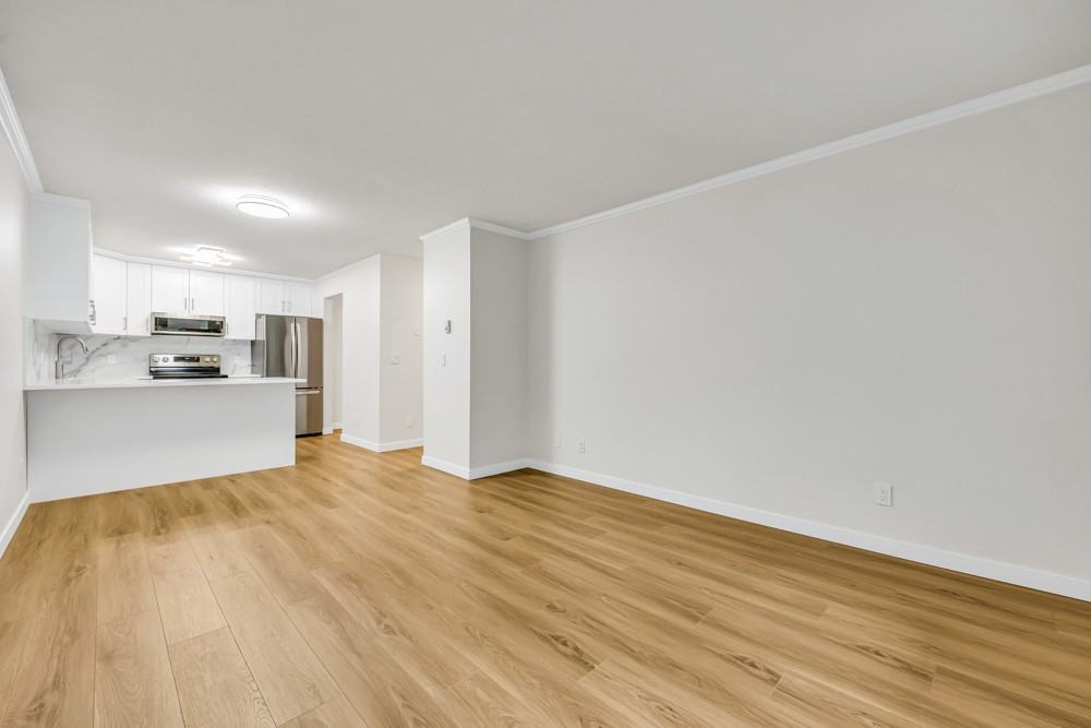 450 Bromley St - Photo 4 of 20