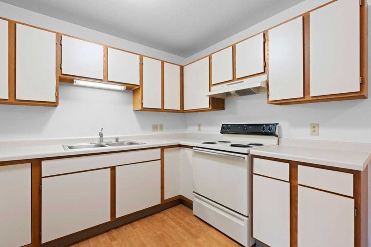 121 Knaup Drive - Photo 2 of 50