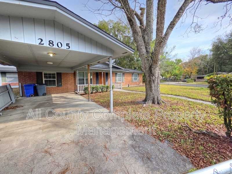 2805 Prospect St - Photo 2 of 23