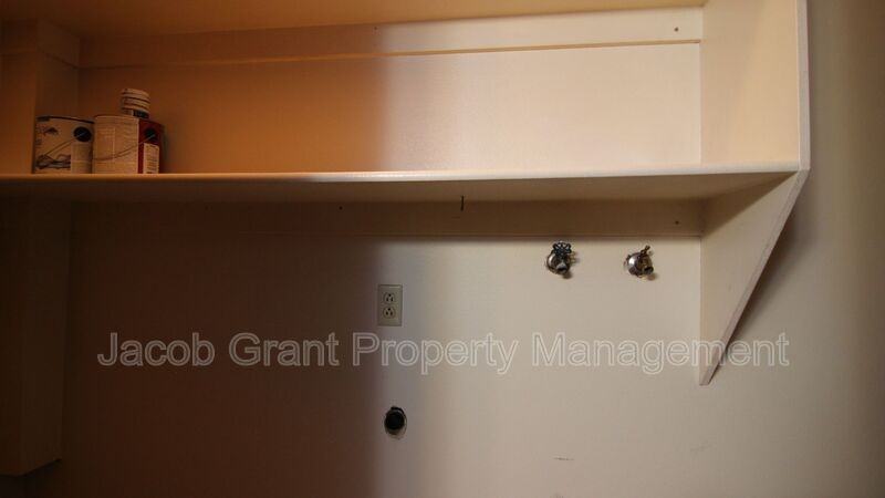 693 N Fanning Ave #699 - Photo 7 of 11