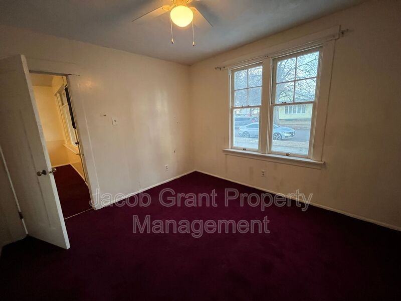 1298 Idaho Ave #2 - Photo 5 of 6