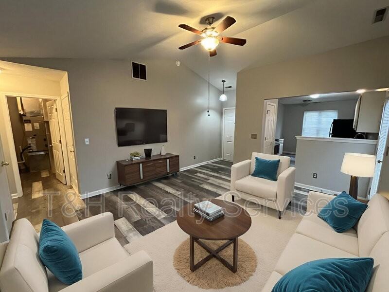 8450 Country Club Blvd - Photo 5 of 23