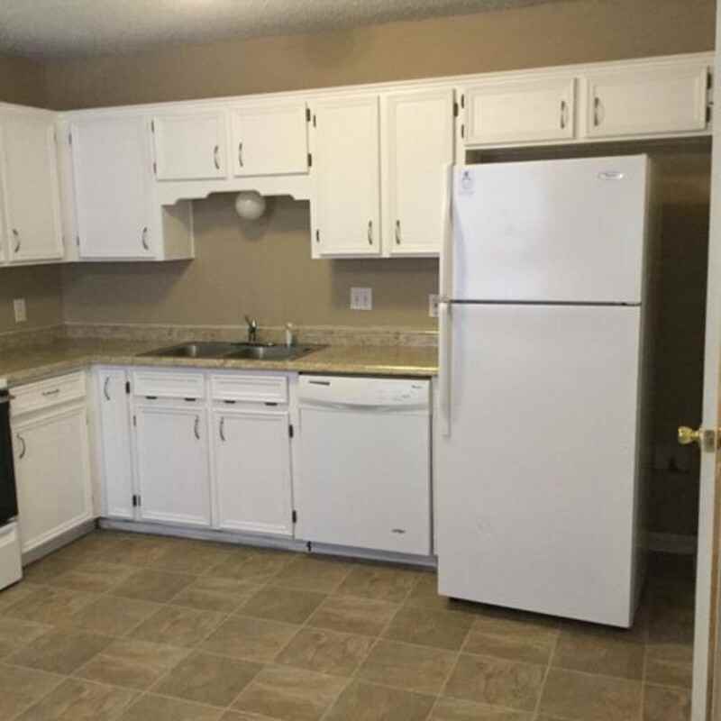 3103 Courtney Ln Apt D #D - Photo 4 of 10