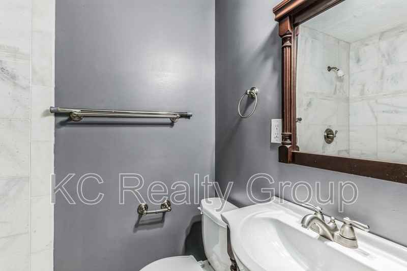 12043 Hallandale Ter - Photo 5 of 20