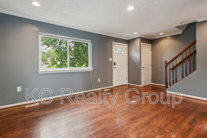 12043 Hallandale Ter - Photo 6 of 20