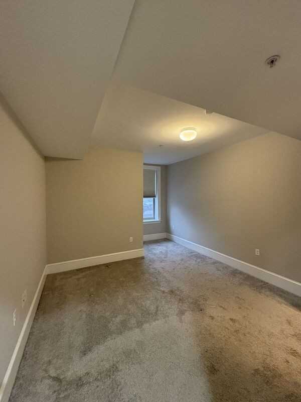 900 N Charles St #102 - Photo 6 of 9