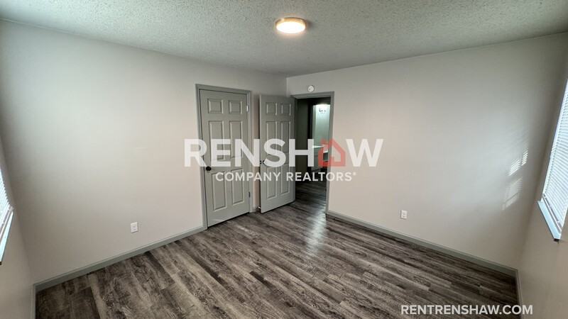 1872 Parnassus St - Photo 5 of 12