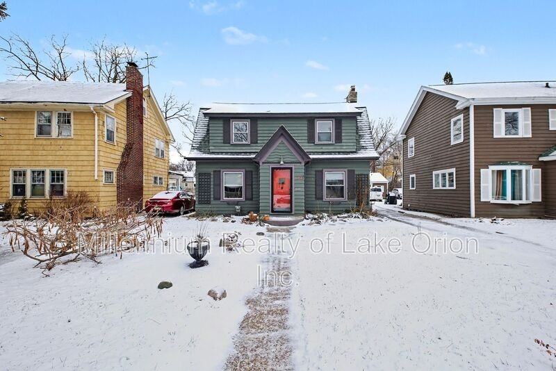 24 Utica Rd - Photo 2 of 25