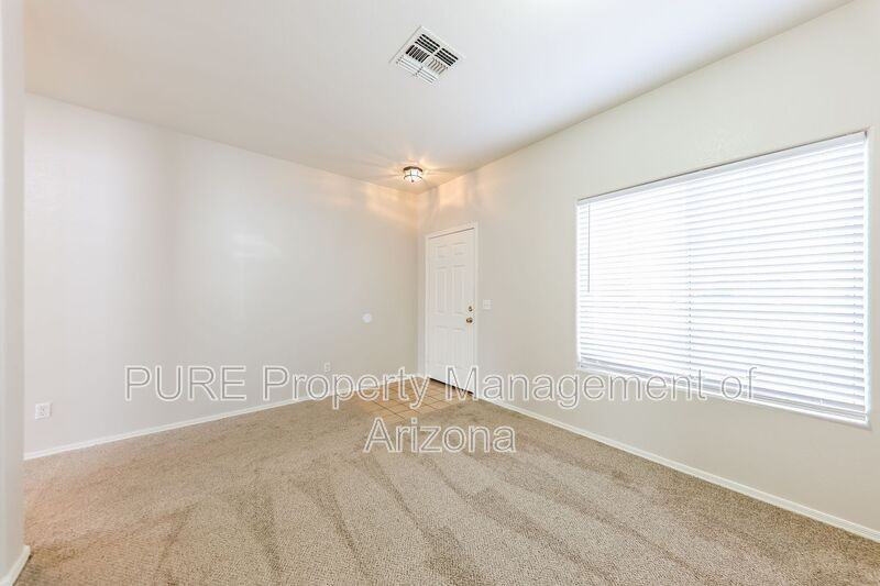 13233 W Watson Ln - Photo 7 of 20