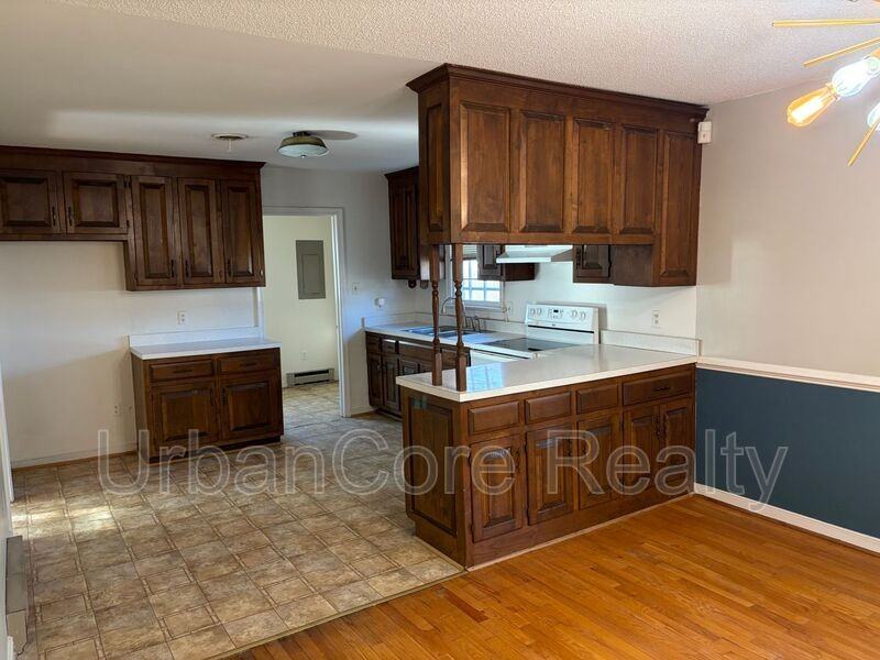 808 N 30th St - Photo 6 of 26