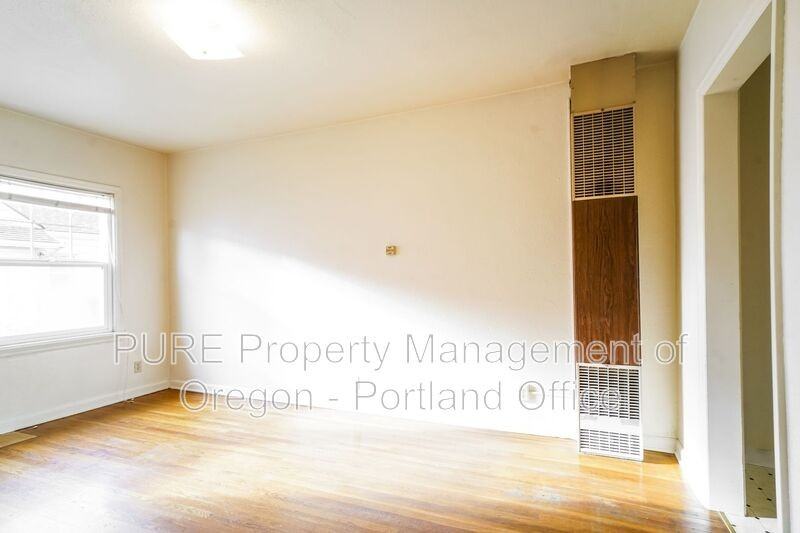 715 Ne 20th Ave #04 - Photo 7 of 20