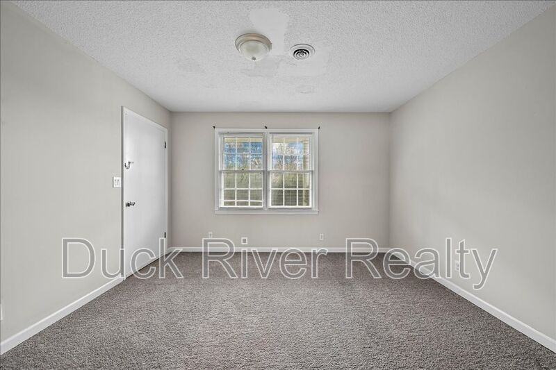 525 Woods Dr #A - Photo 4 of 19