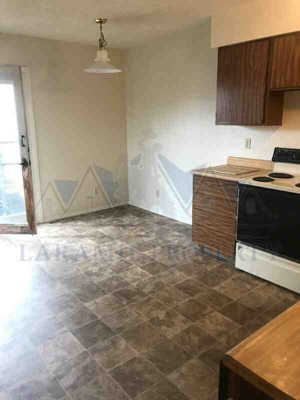 1269 N 18th St - Photo 5 of 15