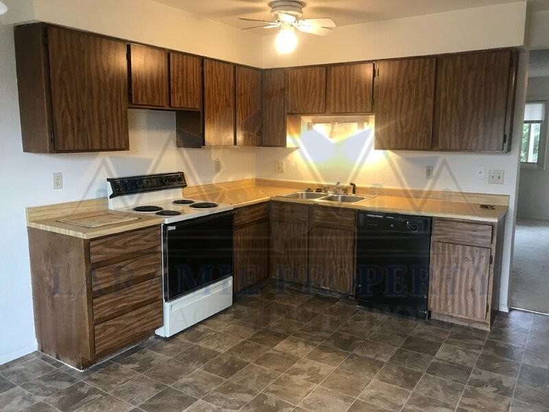 1269 N 18th St - Photo 6 of 15