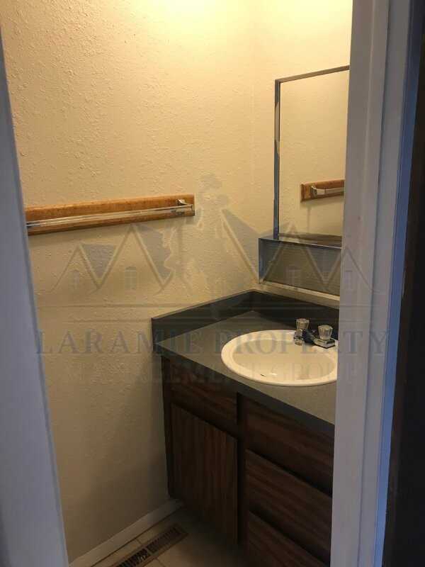 1269 N 18th St - Photo 6 of 14