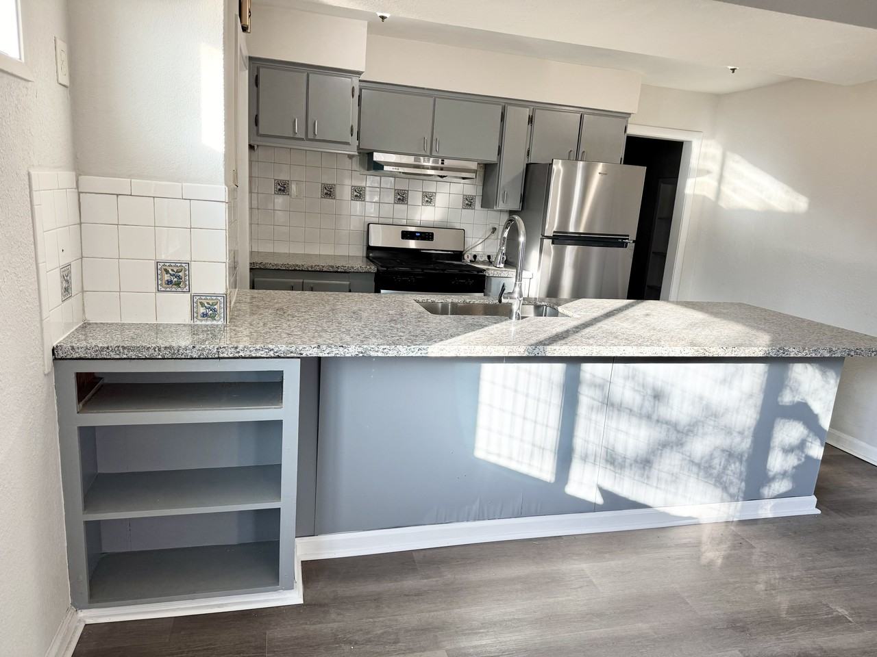 2840 Belden St - Photo 4 of 25