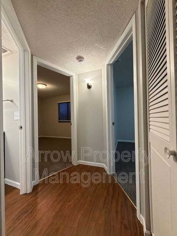 3405 Holdrege St #308 - Photo 5 of 13