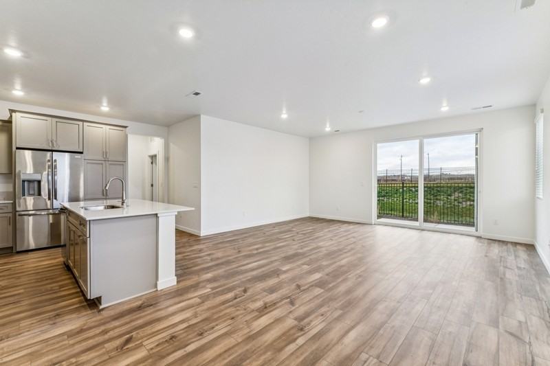 8276 W Grey Alder Dr - Photo 6 of 43