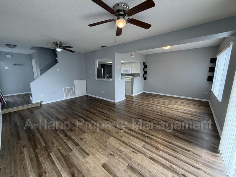 538 Washington Palm Loop #A - Photo 6 of 25