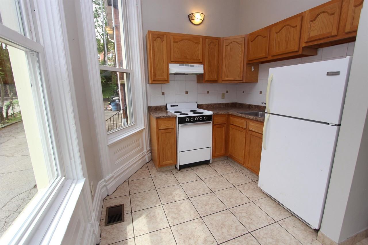 NEVILLE COMMONS -- 159 - Photo 4 of 7