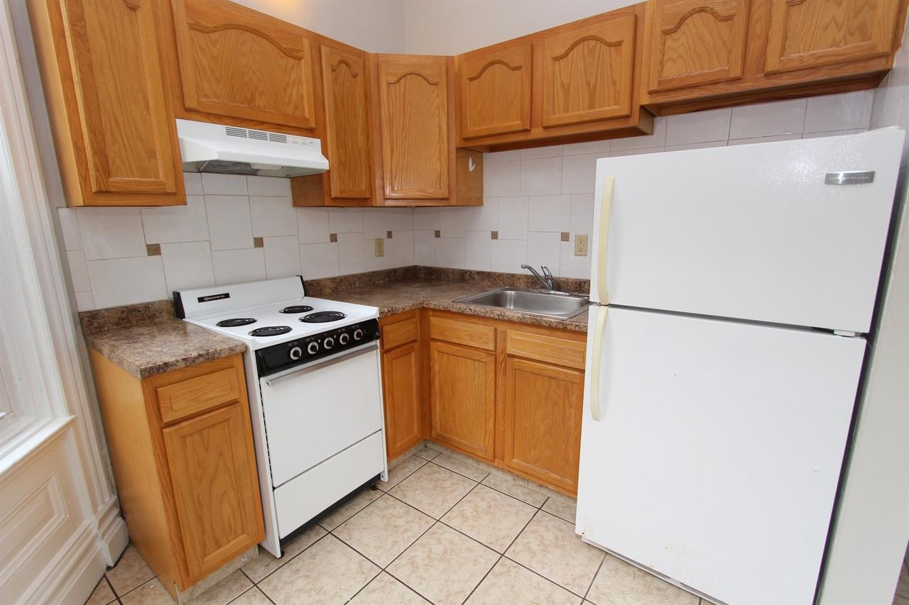 NEVILLE COMMONS -- 159 - Photo 5 of 7