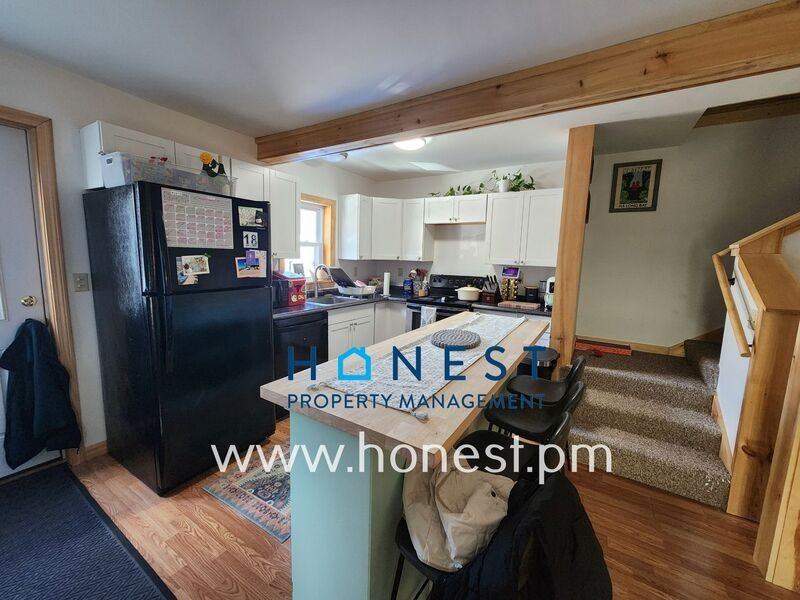 9 High St #2B - Photo 4 of 33