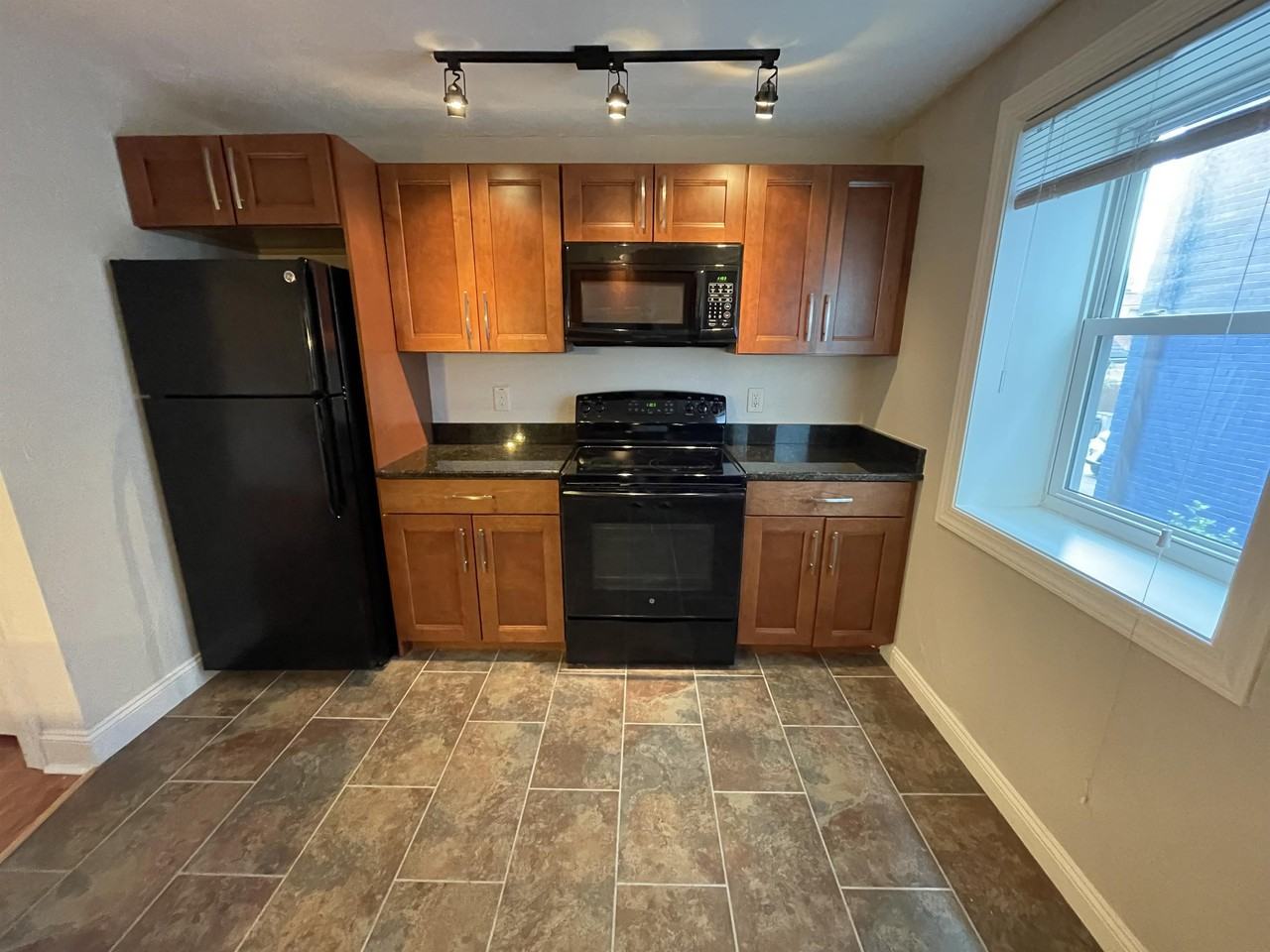 Third 304 - Photo 2 of 31