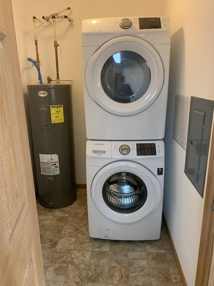 Cardinal Apartments - Photo 4 of 26