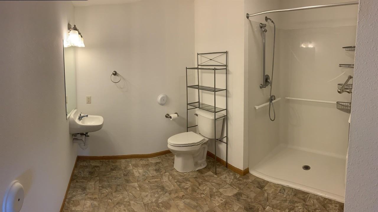 Cardinal Apartments - Photo 7 of 26