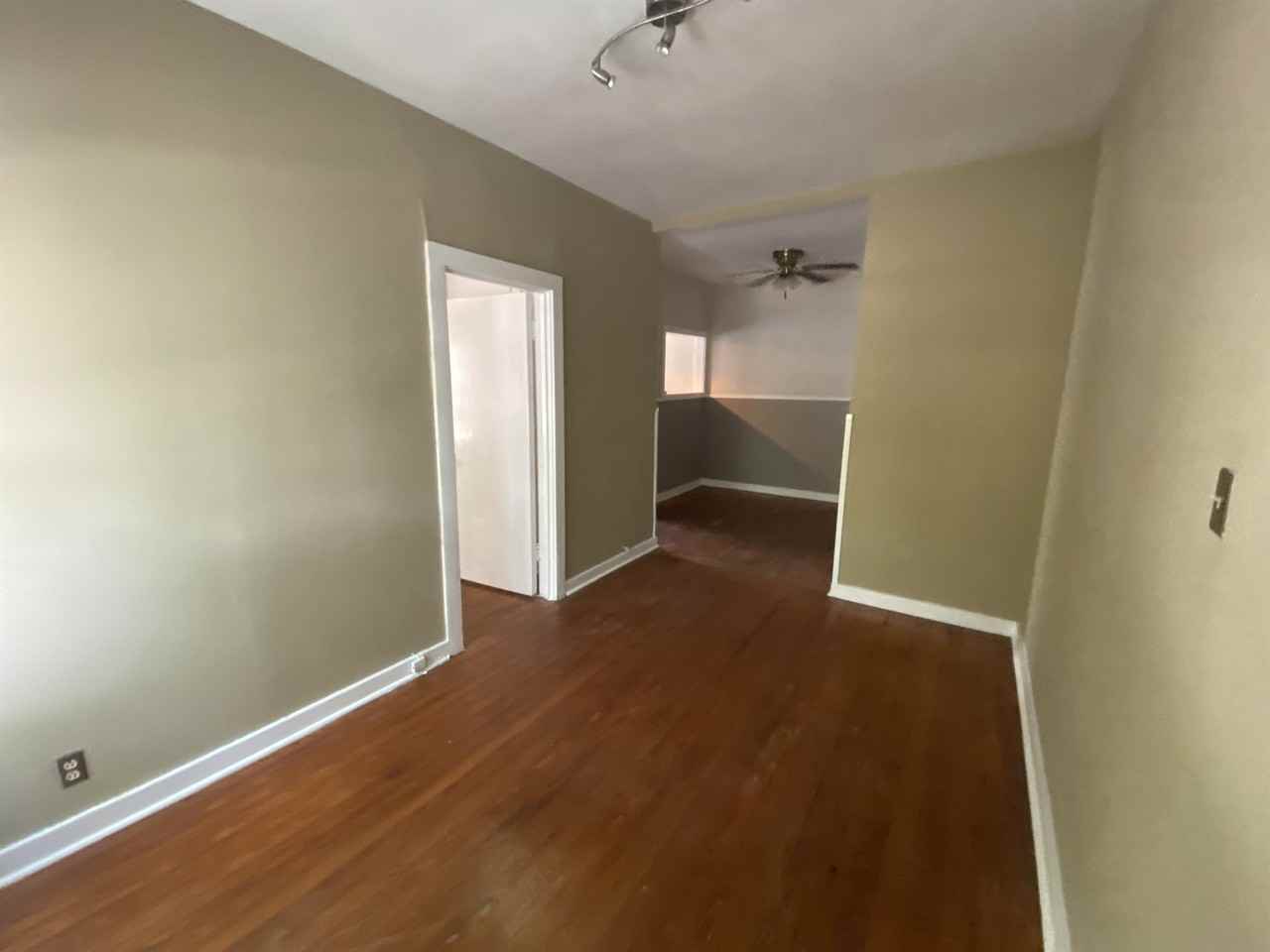 Taft (2014) - Photo 5 of 12