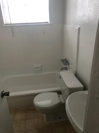 Wentworth (1615) - Photo 2 of 7