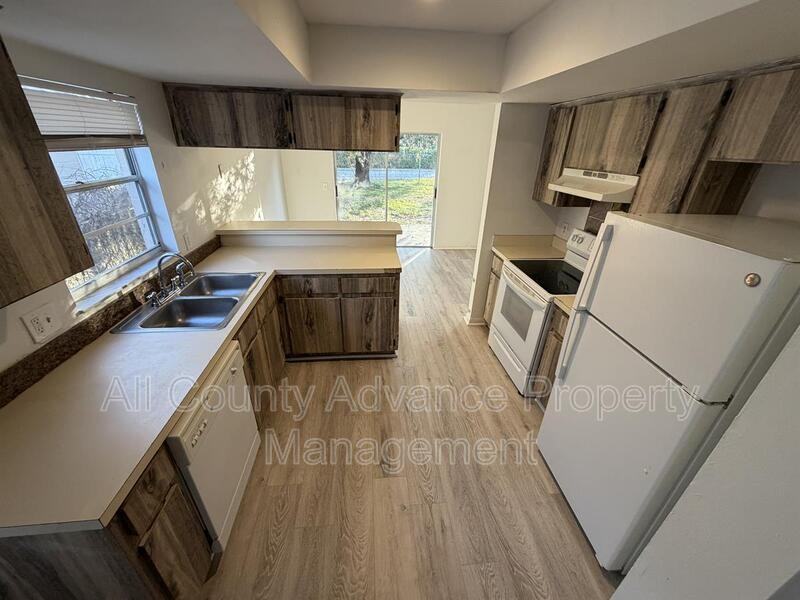 10001 Turkey Trot Pl - Photo 3 of 17