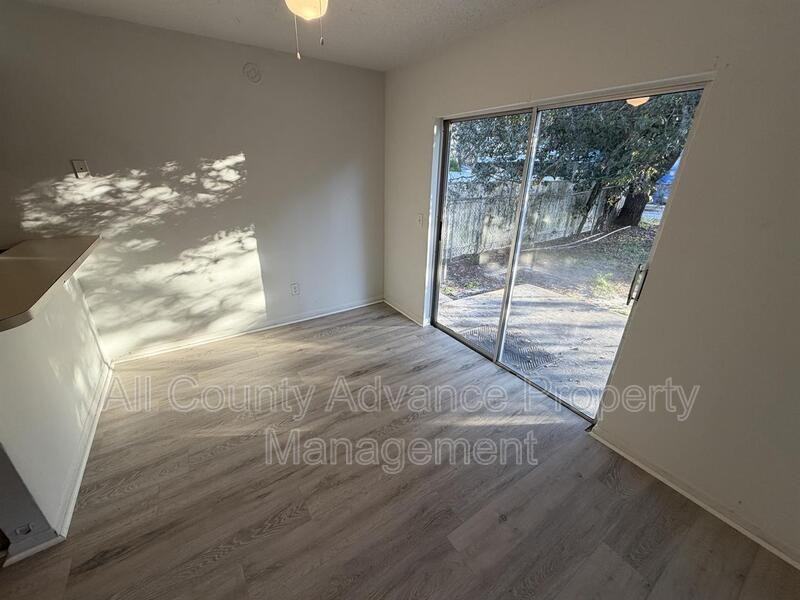 10001 Turkey Trot Pl - Photo 5 of 17