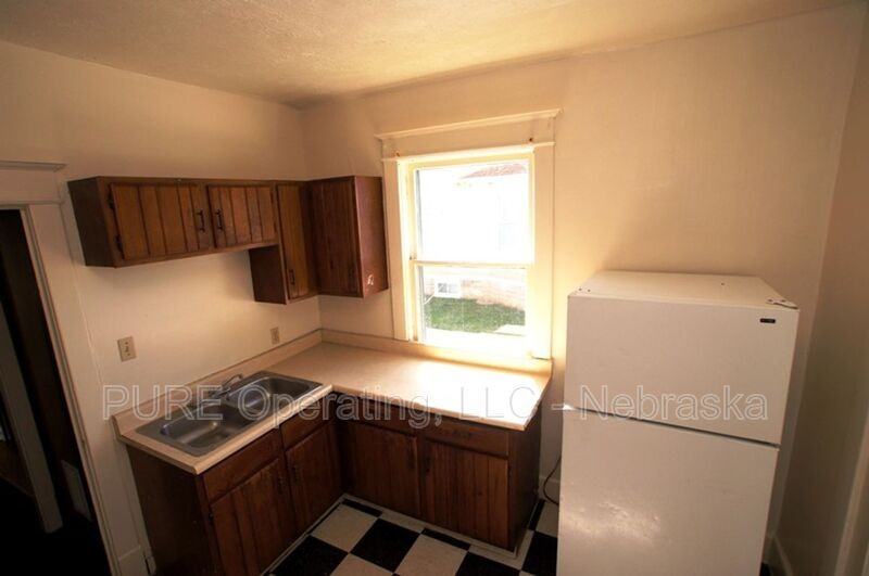 1474 Spencer St - Photo 2 of 35