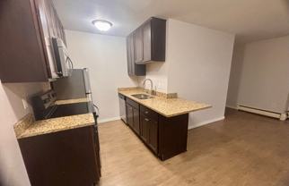 Modern Farwell Ave Apartments - Photo 1 of 1