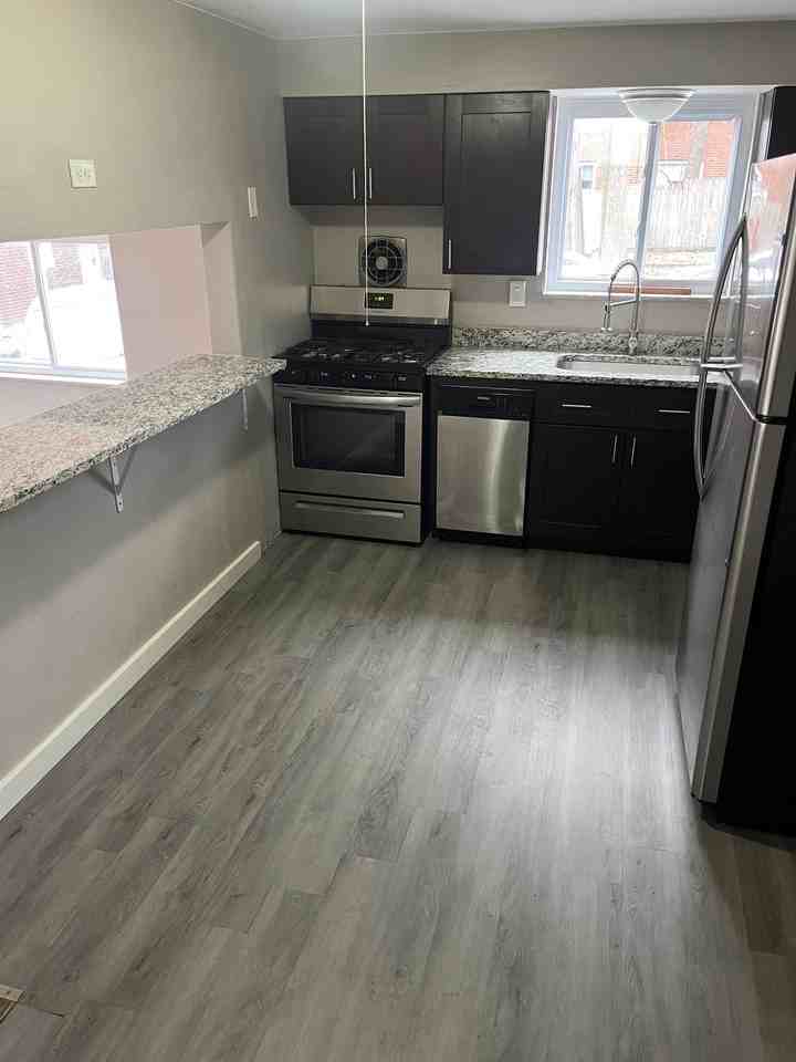 7924 Edgewood Avenue - Photo 2 of 9